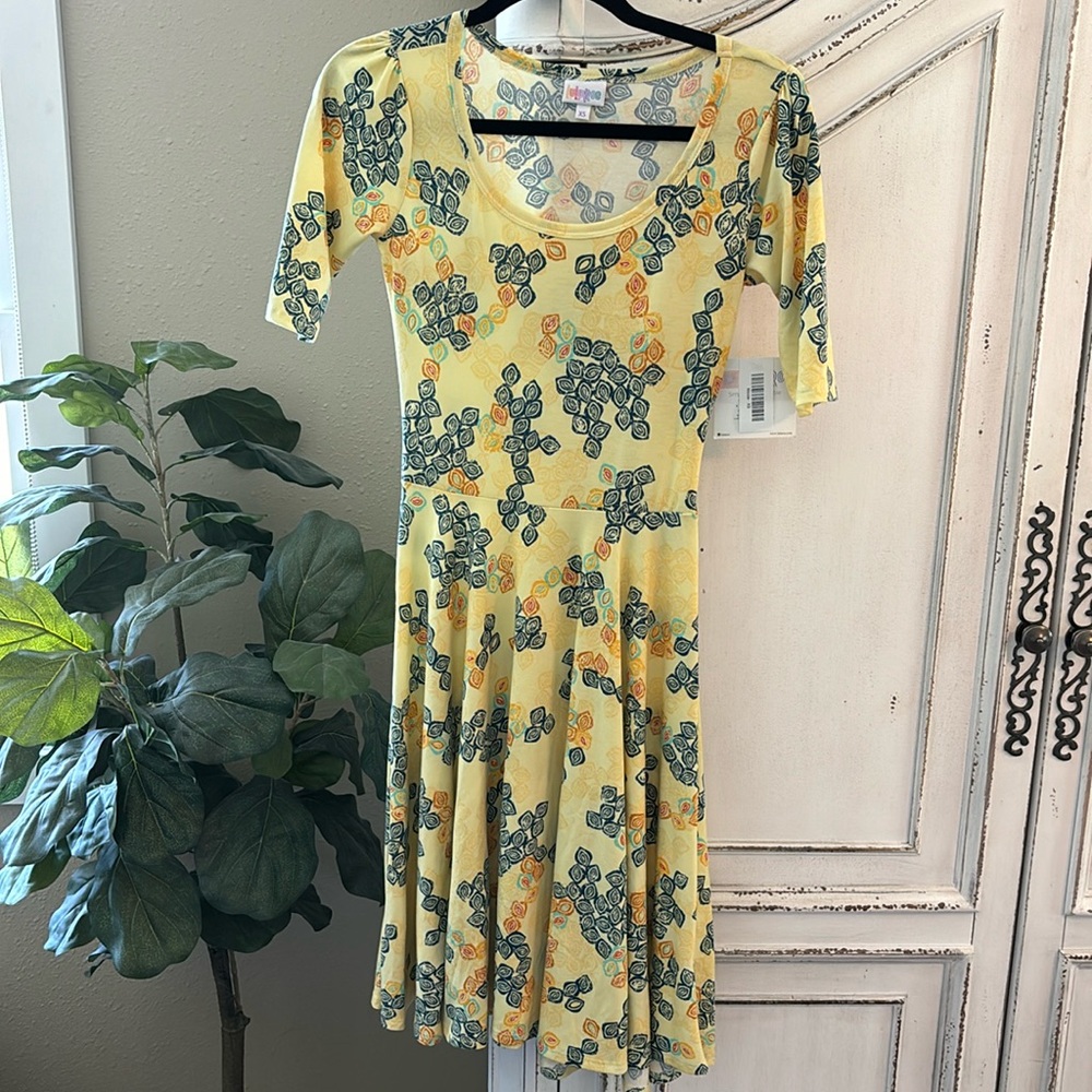 NWT LuLaRoe Nicole Yellow Knee Length Dress, Women’s Size XS (2-4)
